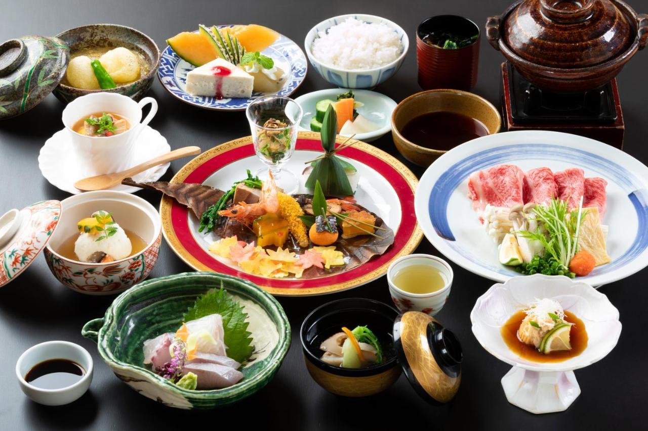 Ryotei Tanokura Hotel Юфу Екстериор снимка