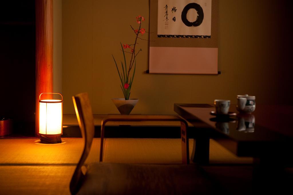Ryotei Tanokura Hotel Юфу Екстериор снимка