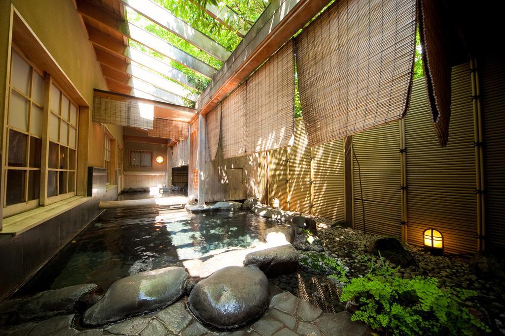 Ryotei Tanokura Hotel Юфу Екстериор снимка
