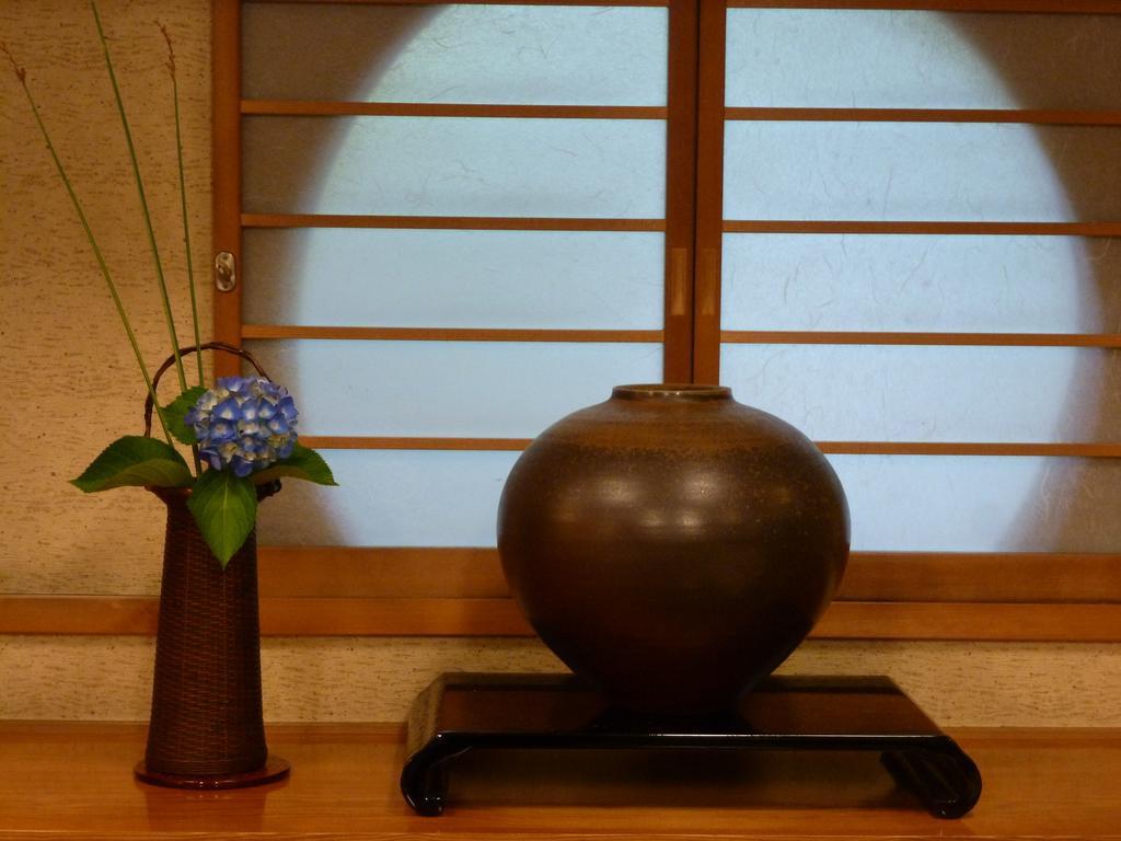 Ryotei Tanokura Hotel Юфу Екстериор снимка