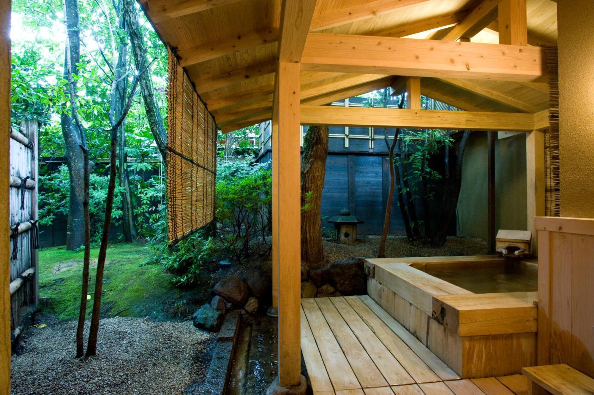 Ryotei Tanokura Hotel Юфу Екстериор снимка