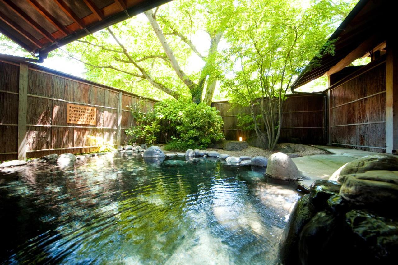Ryotei Tanokura Hotel Юфу Екстериор снимка